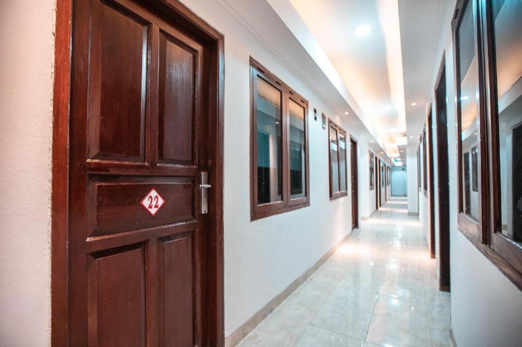 Oyo 868 Berkat Near Patria Hospital Ikkt Hotel