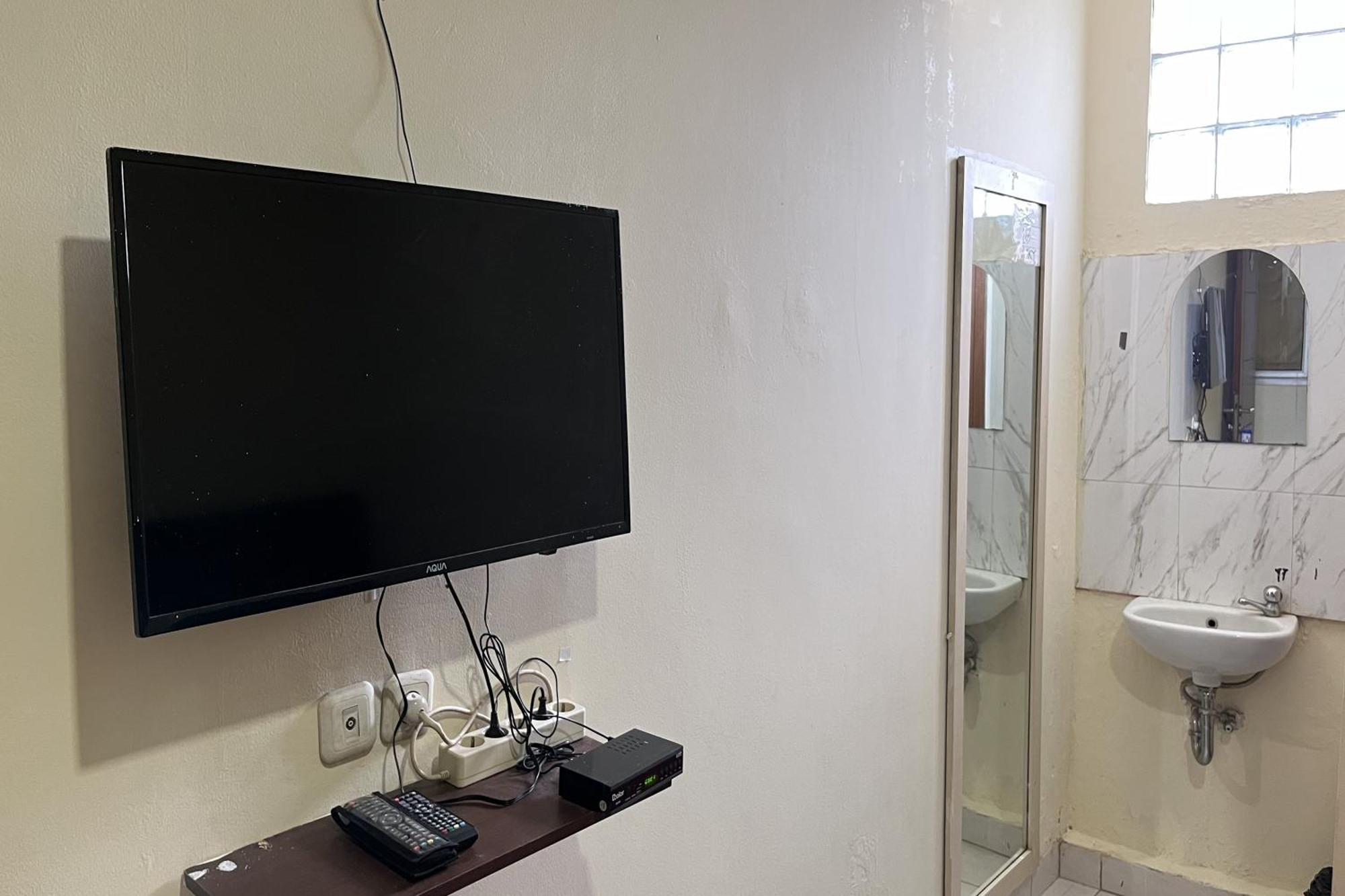 Hotel Oyo 868 Berkat Near Patria Hospital Ikkt