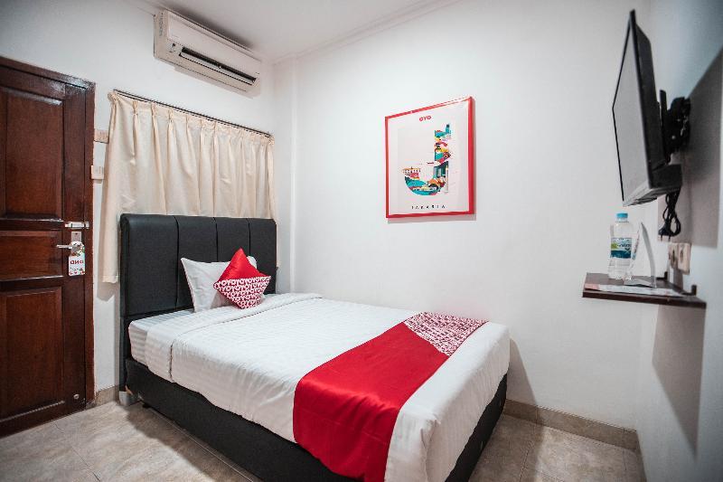 Oyo 868 Berkat Near Patria Hospital Ikkt Hotel 2*